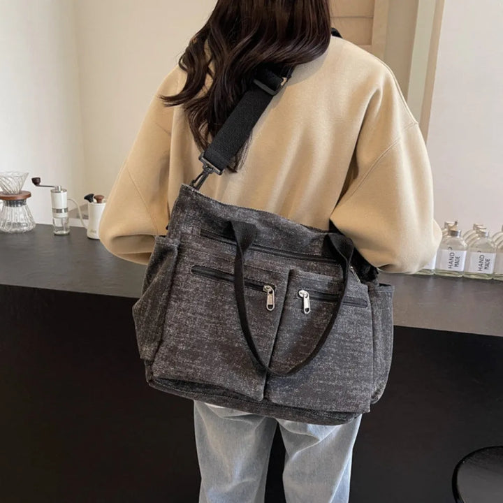 Kanna | Two-Tone Canvas