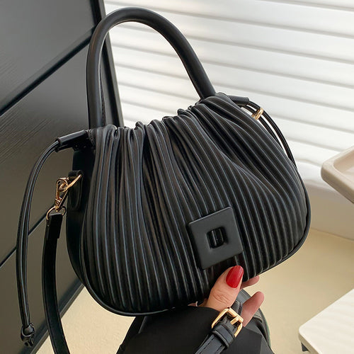 sac, sac à main, sac à dos, maroquinerie, sac végan, sac à main végan, sac à dos végan, cuir végan, cuir végétale, mode responsable, mode éthique, sac à main cuir végétale, sac femme, sacà main femme, sac à main végan femme, sac à main moderne, sac à main cuir, sac à main en paille, sac à main en toile, totes bags, totes bags végan